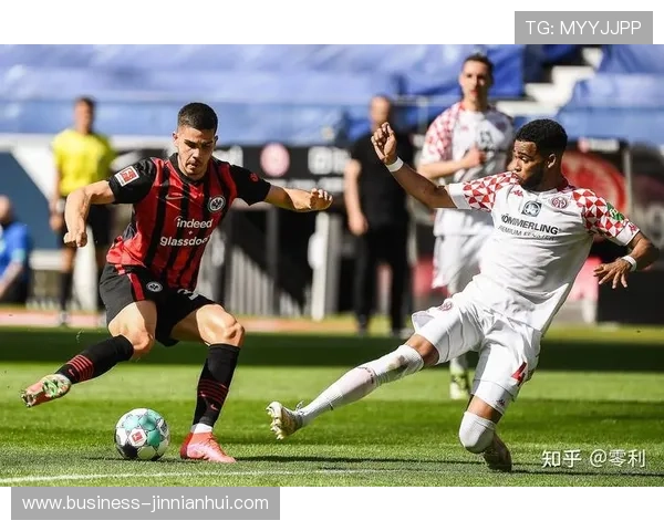 奥格斯堡俱乐部最新动态解析及未来赛季战略展望